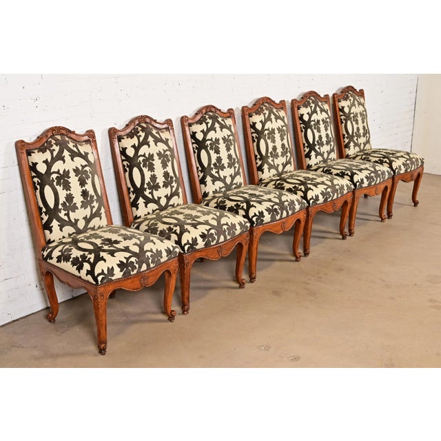 French Provincial Baker Furniture French Provincial Louis XV Carved Walnut Dining Chairs, Set of Six For Sale - Image 3 of 15