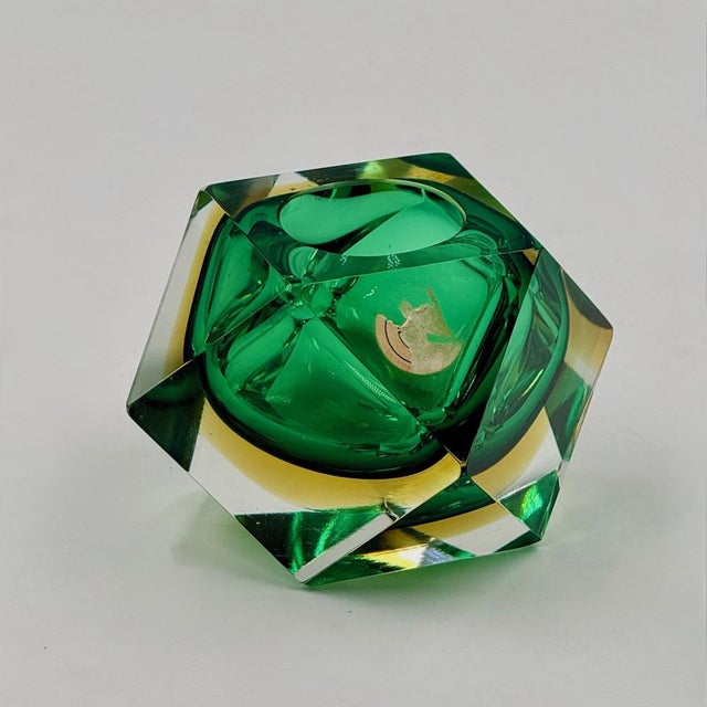 Geometric Emerald Green Murano Glass Sommerso Vase by Flavio Poli, Italy, 1970s For Sale - Image 6 of 12