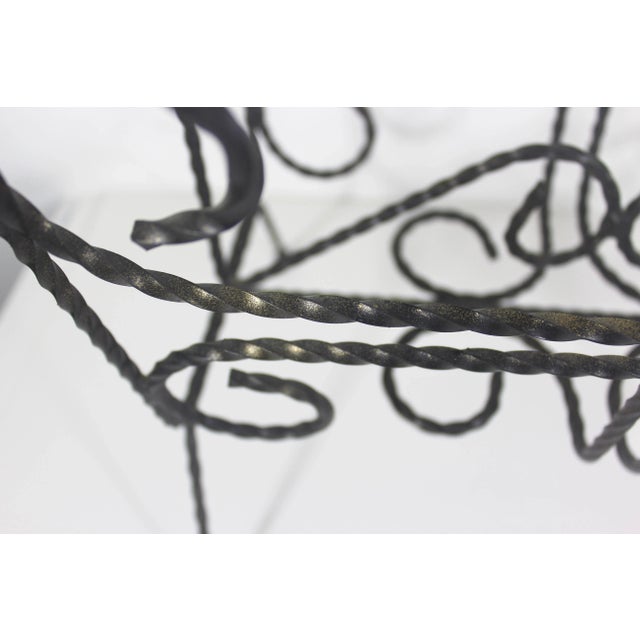 Mid-Century Modern Twisted Black Metal Wire Magazine Rack, Office File Holder, Vintage Record Organizer For Sale - Image 6 of 9