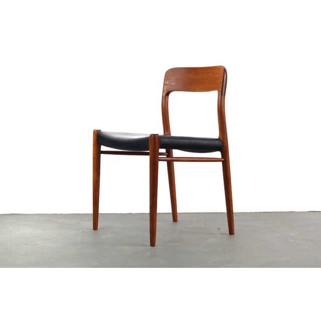 Wood Single Moller Desk Chair Model 75 in Teak and Black Leatherette For Sale - Image 7 of 7