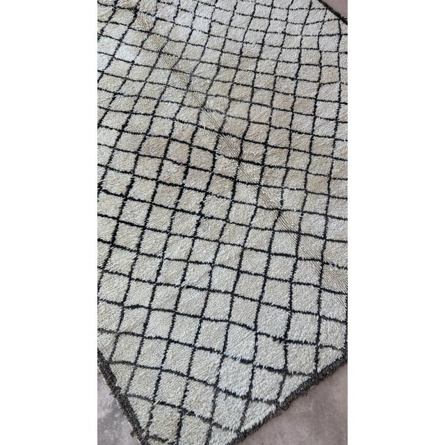 Beni Ourain Rug - 6'9" X 9'10" Ft For Sale In Cleveland - Image 6 of 9