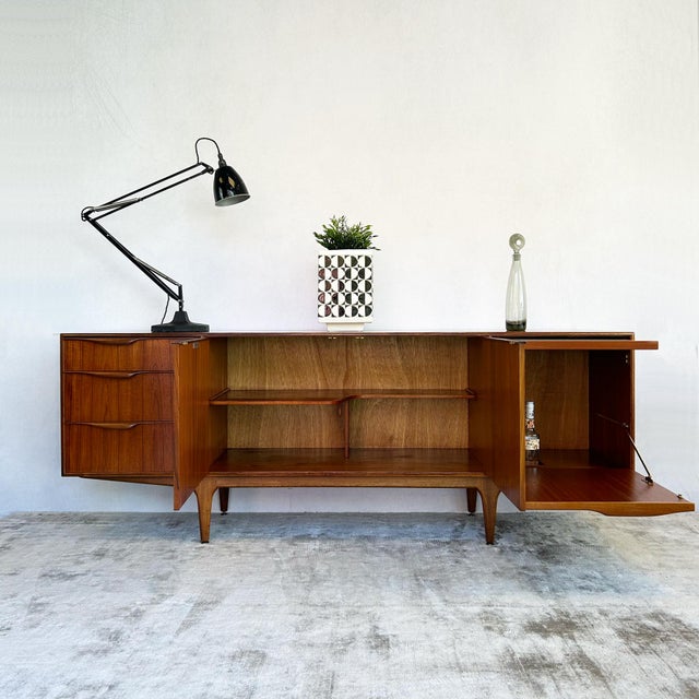 Dunvegan Sideboard by Tom Robertson for McIntosh, 1960s For Sale - Image 4 of 18