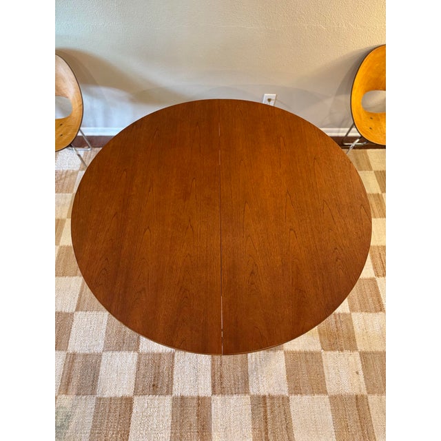 Mid-Century Modern Beautiful Yet Simple Mid Century Modern Round Dining Table by Nathan Furniture Attributed, Circa 1960s. For Sale - Image 3 of 12