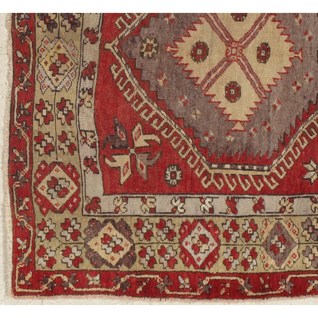 Red 20th Century Medallion Design Vintage Turkish Oushak - 4′9″ × 9′7″ For Sale - Image 8 of 11