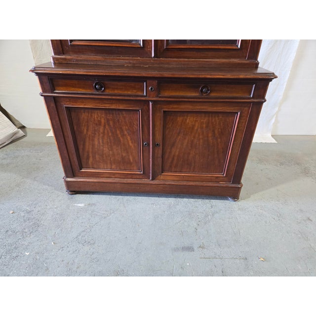 1900-1909 Monumental English Edwardian Mahogany Library Bookcase Cabinet For Sale - Image 11 of 13