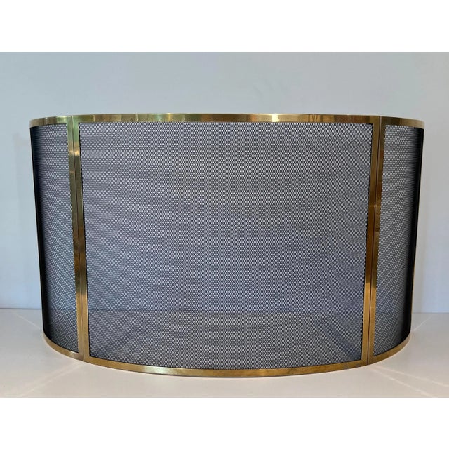 Curved Brass Fireplace Screen Design. Work in French. Circa 1970 For Sale - Image 4 of 12