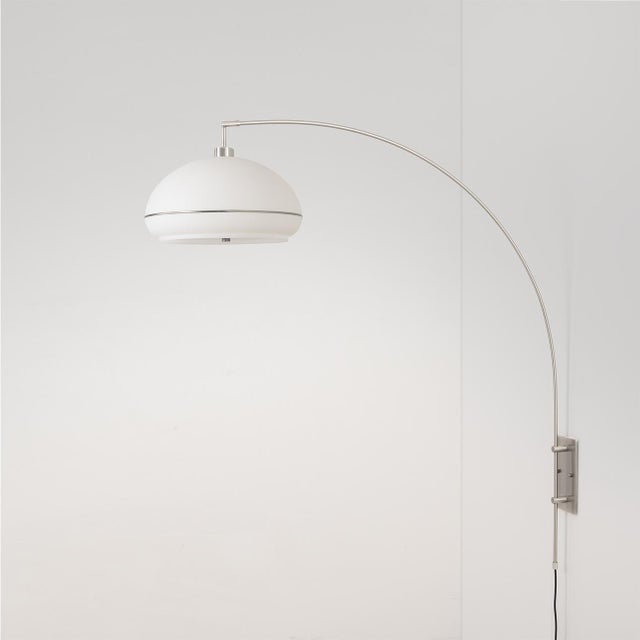Mid-Century Modern Morelli Oval Brass Wall Sconce, 1960s - Lucite Shade, Satin Nickel Base For Sale - Image 3 of 5