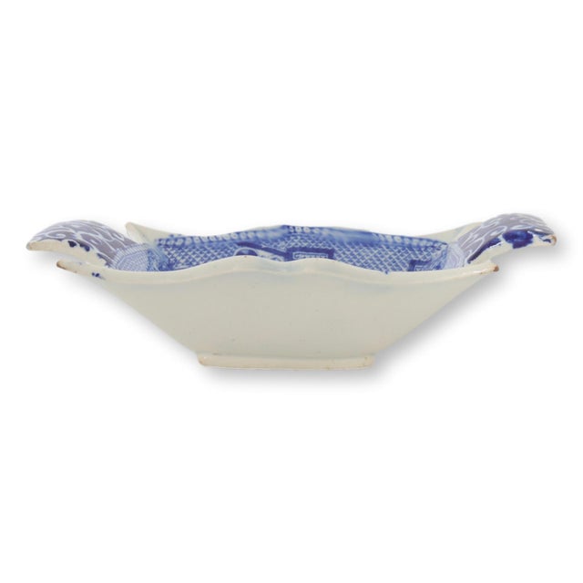 English C.1840s Pearlware Willow Pickle Dish For Sale - Image 3 of 4