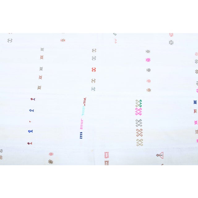 Vintage Turkish Oushak Handmade Wool Cotton White Kilim Area Rug For Sale - Image 6 of 11