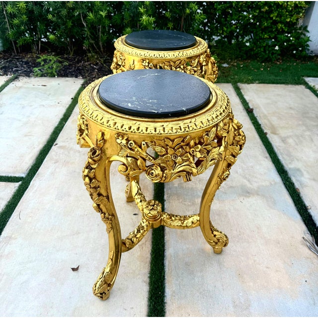 Stone Set of 2 French-Style Gilded Side Tables – Black Marble Tops With Gold Leaf Details For Sale - Image 7 of 11