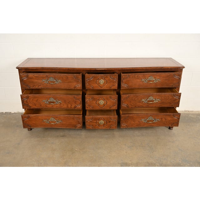 1980s Baker Furniture French Provincial Louis XV Carved Oak Triple Dresser or Credenza For Sale - Image 5 of 18