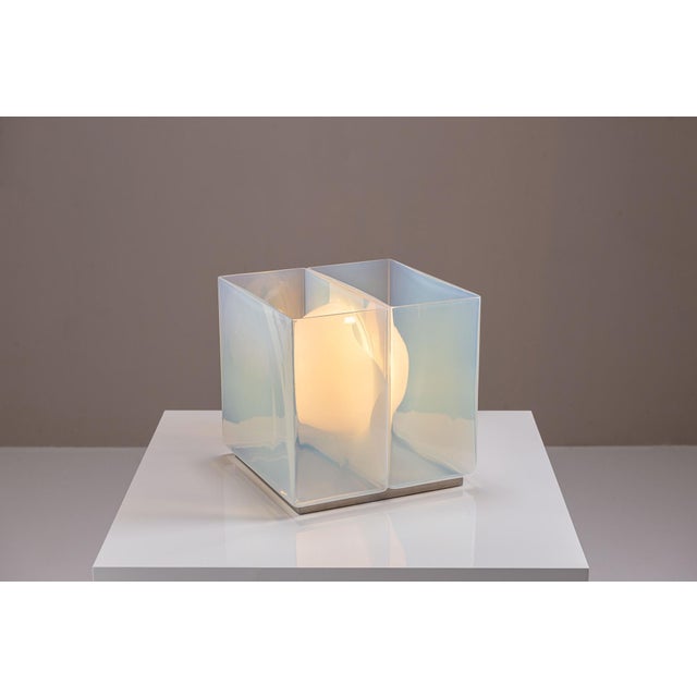 Mid-Century Modern LT323 Table Lamp in Opaline Glass by Carlo Nason for Mazzega, 1970s For Sale - Image 3 of 18