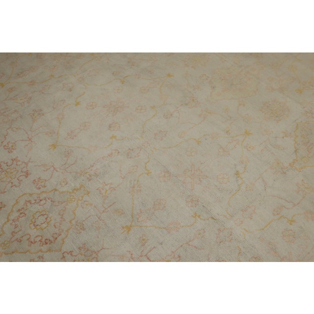 Feminine Pale Cream Antique Turkish Oushak Rug, 20th Century For Sale In New York - Image 6 of 18