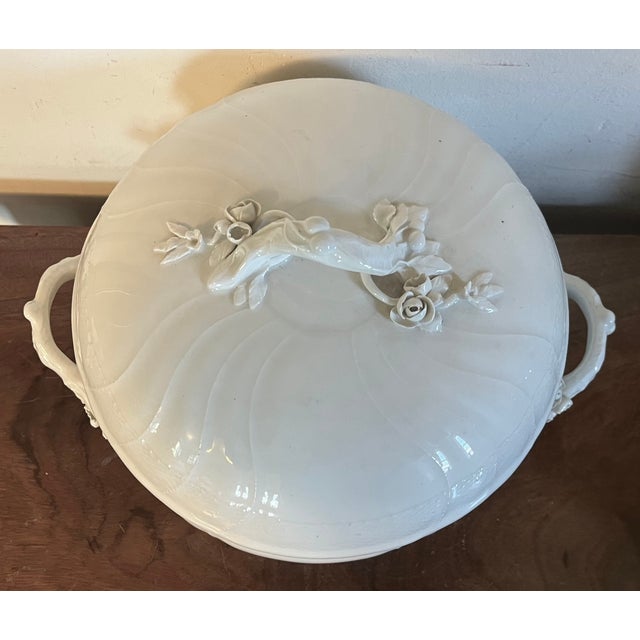 KPM Porcelain Antique 19th Century German KPM Berlin Porcelain Rococo Blanc De Chine Soup Tureen For Sale - Image 4 of 18
