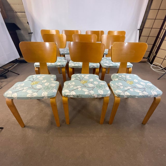 Mid-Century Modern 1970s Thonet German Bentwood Dining Chairs New French Blue Upholstery - Set of 10. For Sale - Image 3 of 12