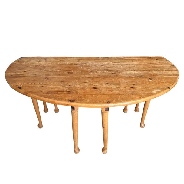 20th Century English Scrub Pine Dropleaf Gateleg Dining Table For Sale - Image 9 of 18