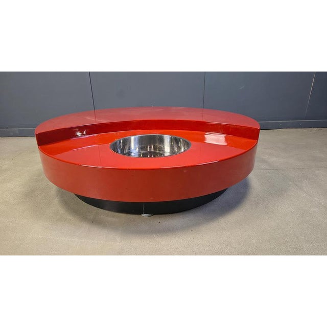 Very rare and amazing coffee table. This revolving 'TRG4 coffee table is a true eye catcher for your living room made out...