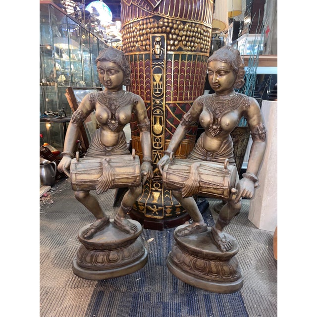 1930s Vintage 1930s Aspara Musical Ladies Playing Dholak Indian Bronze Statues - Set of 2 For Sale - Image 5 of 10