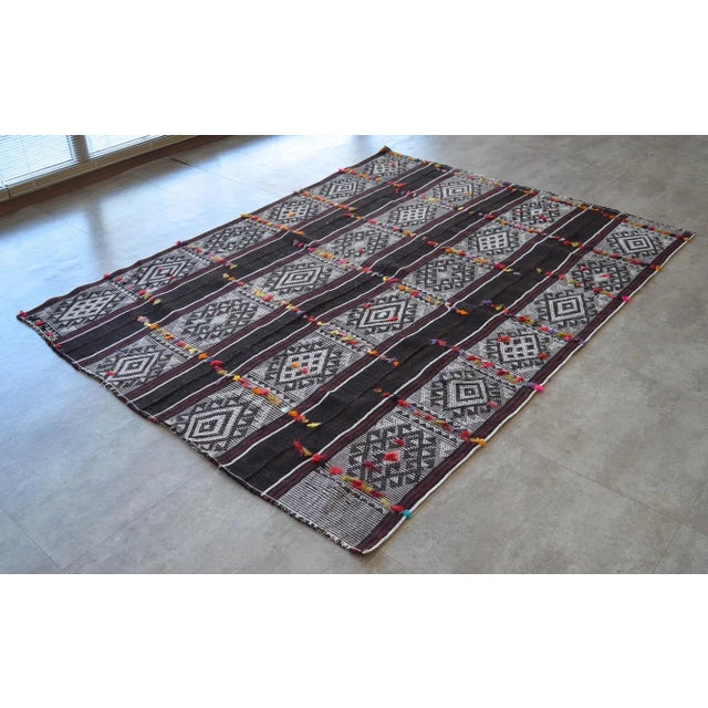 Vintage Primitive Kilim Hand-Woven Rug - 5'2" X 7' For Sale - Image 4 of 9
