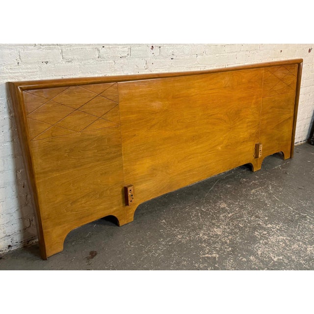 King Size Mid-Century Modern Bow-Shaped Headboard For Sale - Image 4 of 8