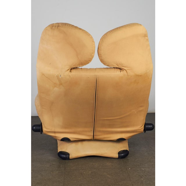 Beige Wink Armchair by Toshiyuki Kita for Cassina, 1980s For Sale - Image 8 of 18