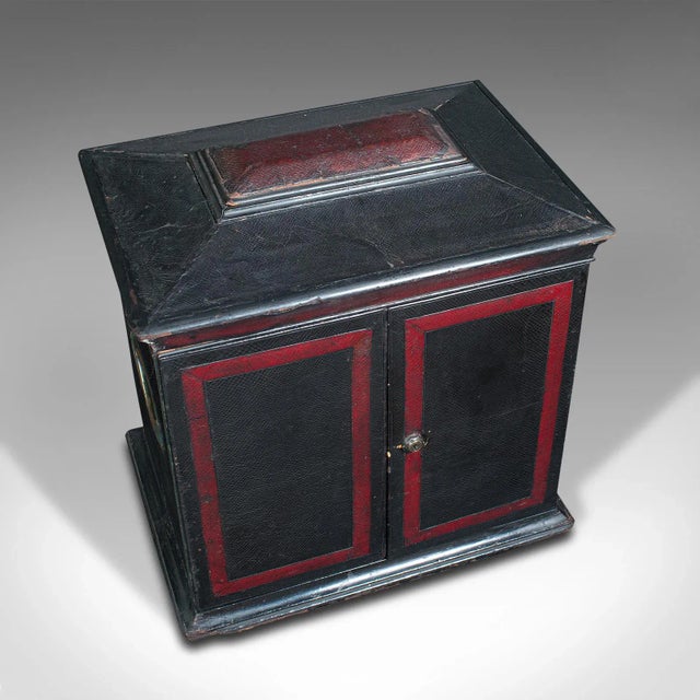 Black 1870s Antique Victorian English Leather Correspondence Box For Sale - Image 8 of 11