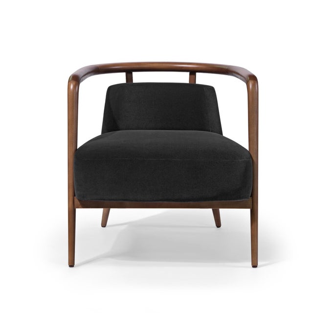 A sleek collection with an artistic appeal, that was inspired by the architecture of New York City buildings and this is...