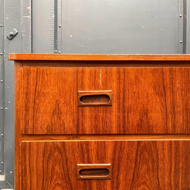 Mid-Century Chest of Drawers For Sale - Image 12 of 16