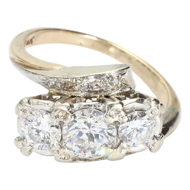 14k Gold Cocktail Ring With 0.6ct Diamond and White Gold Accents, Size 5.25 For Sale