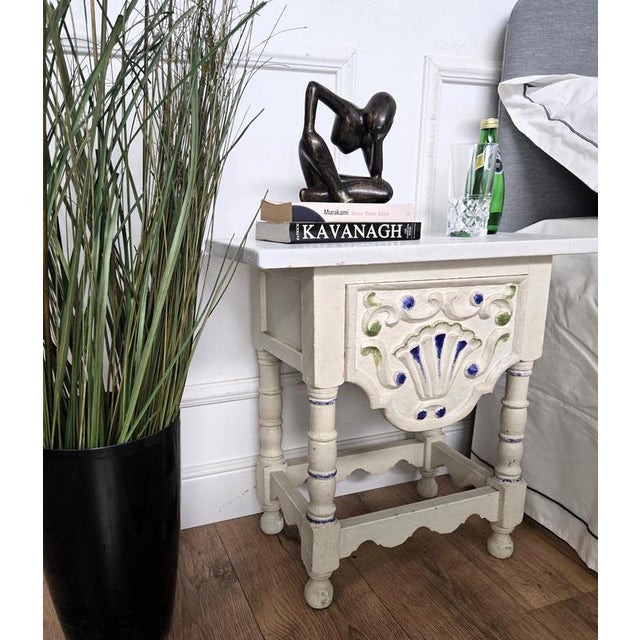 Italian Riviera Nightstands in White and Blue Painted Carved Wood, 1970s, Set of 2 For Sale - Image 3 of 10