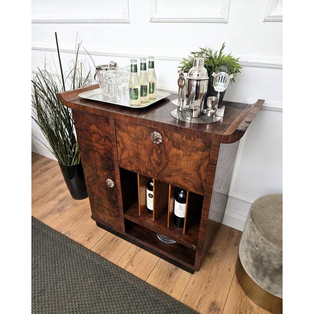 Vintage Italian Art Deco Walnut Burl Dry Bar Cabinet, 1940s For Sale - Image 4 of 10