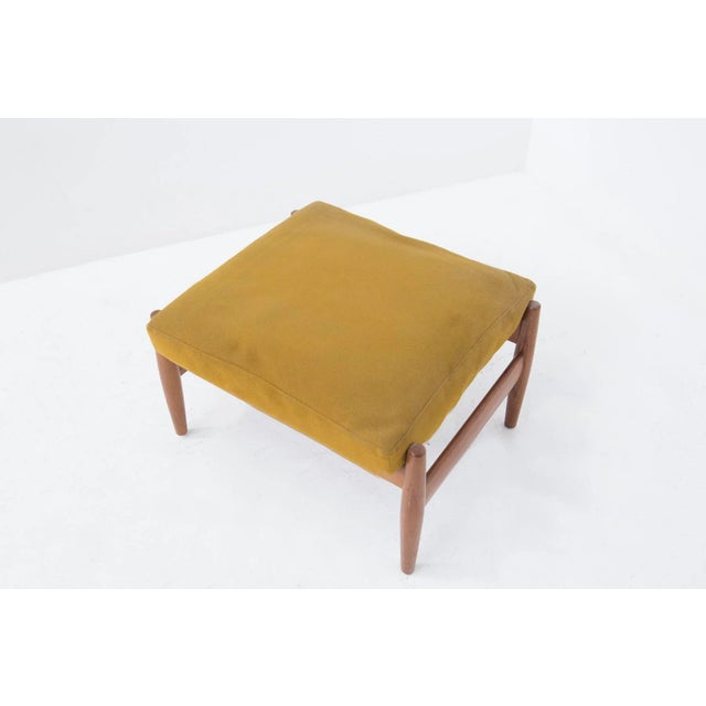 Mid-Century Italian Wood and Velvet Stool, 1950s For Sale - Image 4 of 8