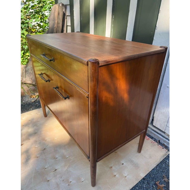 Brown 1960's Mid-Century Modern Walnut Wood Storage Cabinet by Henredon For Sale - Image 8 of 10