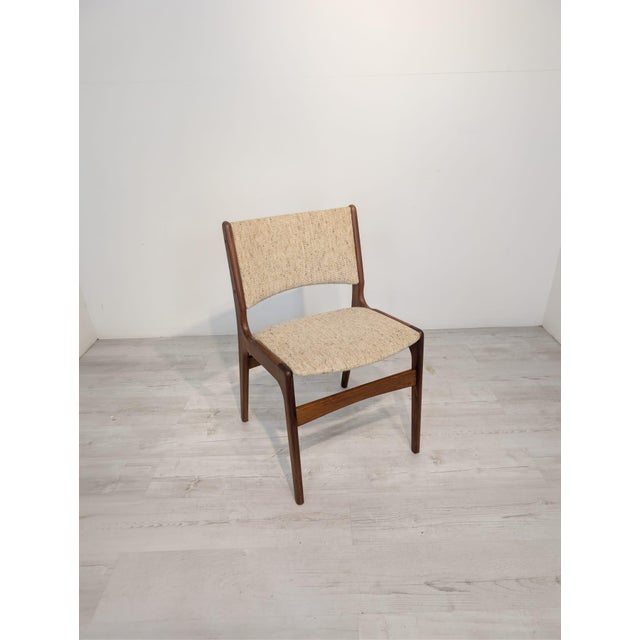 Danish Teak Chair from the 1960s, Designed by Erik Buch, Model 89 This 1960s chair, designed by Erik Buch, Model 89, is...