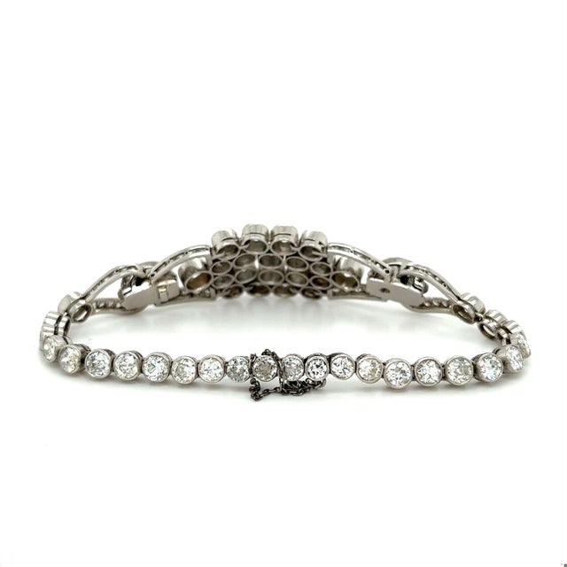 Traditional Edwardian Era 20 Carat Old Euro Cut Diamond Bracelet In Platinum Setting For Sale - Image 3 of 7