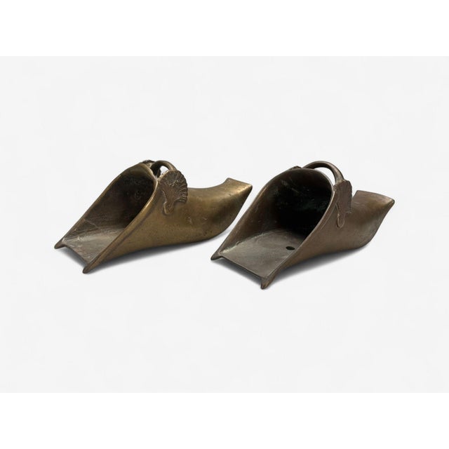 Edo Period, Bronze Japanese Samurai Stirrups, Japan, 18th C. For Sale - Image 4 of 12