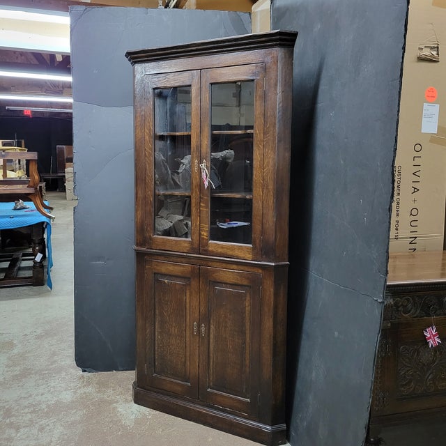 Brown Late 20th Century English Oak Glass Top Doors With Paneled Bottom Doors Corner Cupboard For Sale - Image 8 of 16
