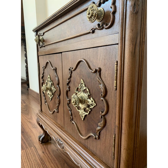 20th Century Pair of French Nightstands with One Drawer and Doors and Claw Feet For Sale - Image 12 of 18