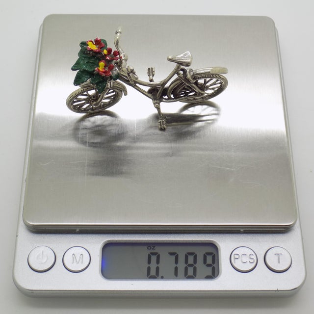 Silver Vintage Italian Handmade Genuine Silver Bicycle With Flower Basket Figurine, Dollhouse Miniature, Made in Tuscany (Arezzo) For Sale - Image 8 of 9