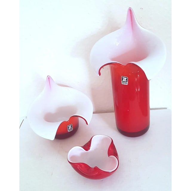 1970s Bohemiam Red and White Vases & Ashtray by J.S. Drost for Zabkowice, Set of 3 For Sale - Image 5 of 5