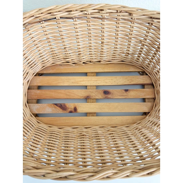 French Boulangerie Basket, Early to Mid-20th C For Sale In Sacramento - Image 6 of 14