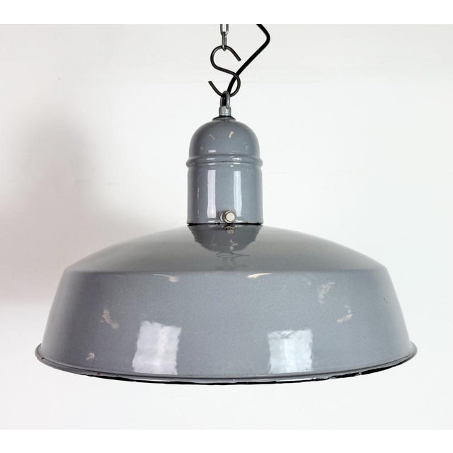 1960s Industrial Grey Enamel Factory Pendant Lamp, 1960s For Sale - Image 5 of 18
