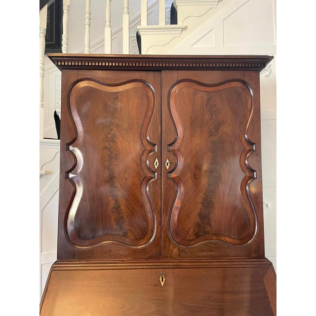 Antique George II Figured Mahogany Bookcase, 1740 For Sale - Image 6 of 18