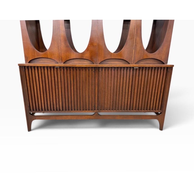 Mid-Century Modern Broyhill Brasilia 2-Piece Walnut Room Divider - Refinished! For Sale In Philadelphia - Image 6 of 9