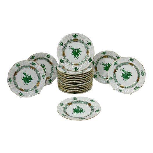 Chinese Bouquet Apponyi Green Dinner Plates from Herend, 1980s, Set of 18 For Sale