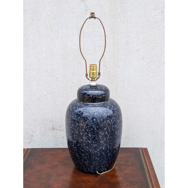 Mid-Century Modern Vintage Dark Blue Ginger Jar Ceramic Table Lamp With Crackle-Style Glazed Finish For Sale - Image 3 of 6