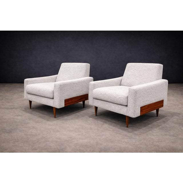 Pair of Brazilian Modern Armchairs in Caviuna & Light Gray Sherpa, Brazil, 1960s For Sale - Image 14 of 14