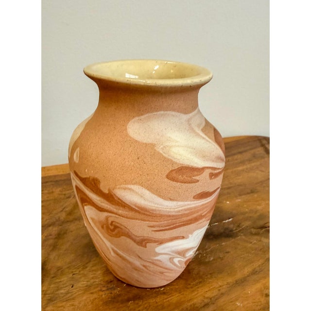 Vintage brown and white swirl vase. Handmade in Sevierville, TN and double stamped 1986. In excellent condition. No chips...