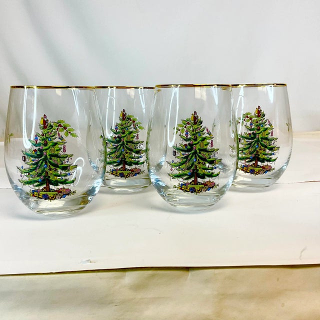 Spode first introduced their Christmas Tree design in 1938. It was an immediate hit and they release classics and new...