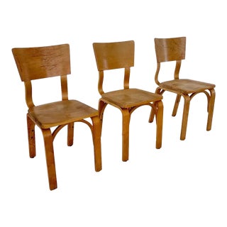 Set of Three Thonet 1216-S17-B1 Bent Plywood Saddle Seat Dining Chairs, 1940s For Sale